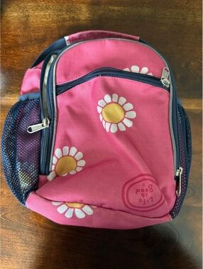 Life is Good Pink Daisy Patterned Small Lunchbox with Multiple Pockets